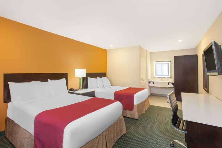 Room 16 of 47